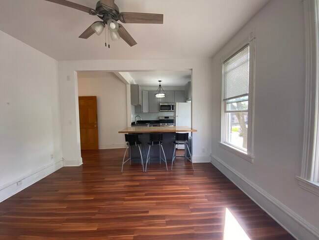 Foto del edificio - 918 W 26th St