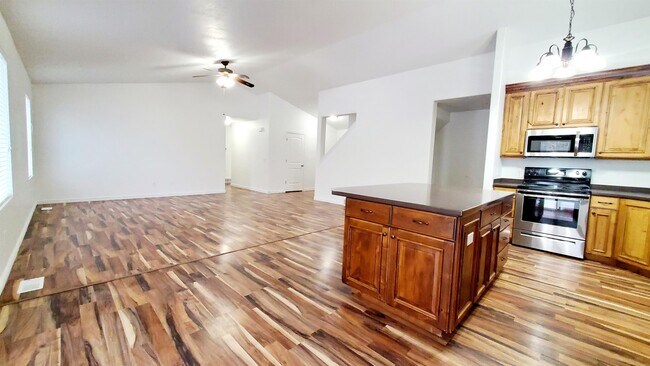 Foto del edificio - 4446 Shiprock Pl