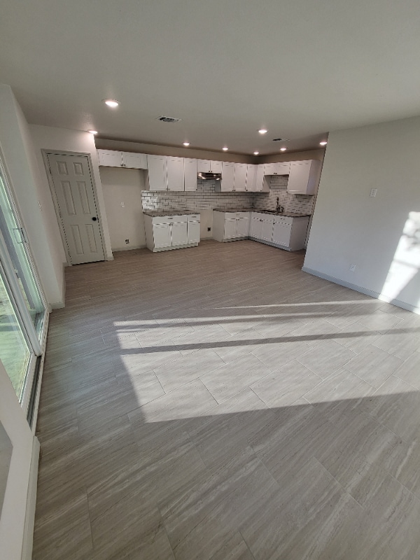 Photo - 2417 Castroville Rd (San Antonio, TX) Apartment