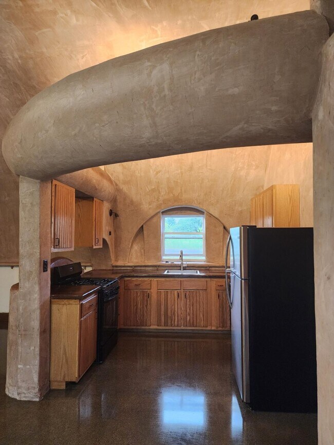 Foto del edificio - 353 Etna Rd