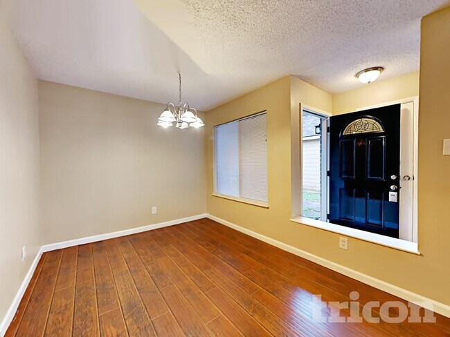 Foto del edificio - 13526 Ryan Landing Dr