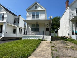Building Photo - 1944 Elm Ave