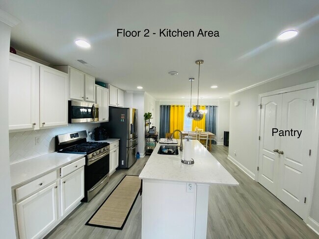 Building Photo - 802 Rosefield Dr