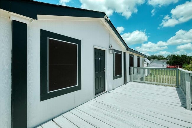 Building Photo - 132 Co Rd 247