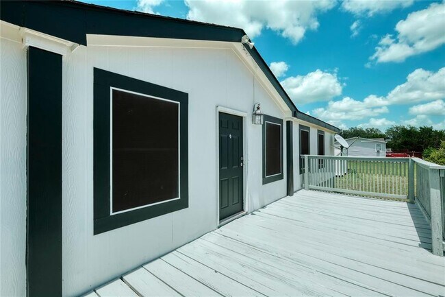 Foto del edificio - 132 Co Rd 247