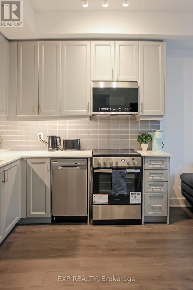 Building Photo - 2333 Khalsa Gate