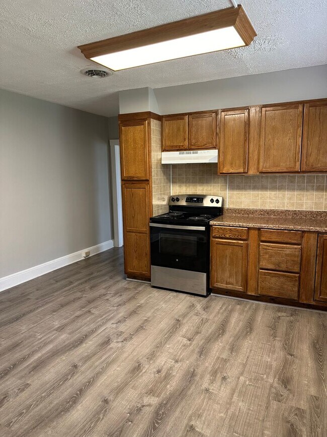 Foto del edificio - Adorable 3 Bedroom Duplex for $1,800./month