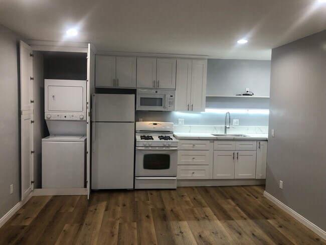 Foto del edificio - 5225 Etiwanda Ave