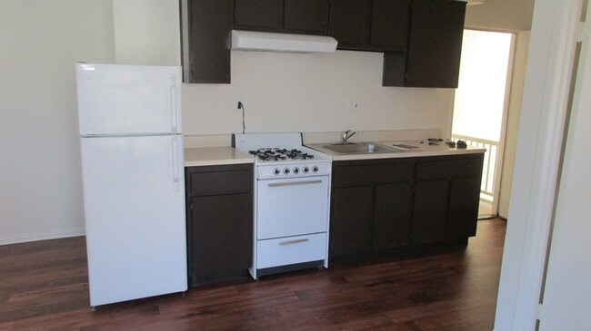 Building Photo - Downtown Anacapa Apartment - Must Drive-By!
