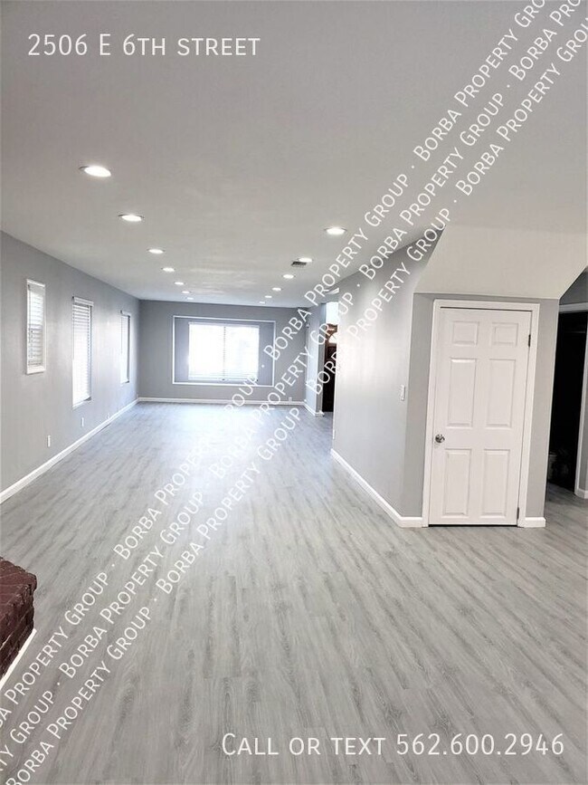 Foto del edificio - 2506 E 6th St