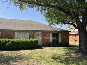 Building Photo - 6625 Dunn Dr
