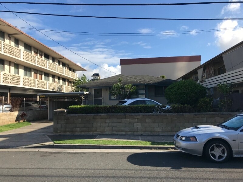 Primary Photo - 1128 Hoolai St