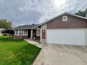 Building Photo - 10627 W Richey Dr