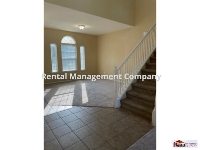 Building Photo - gated community
