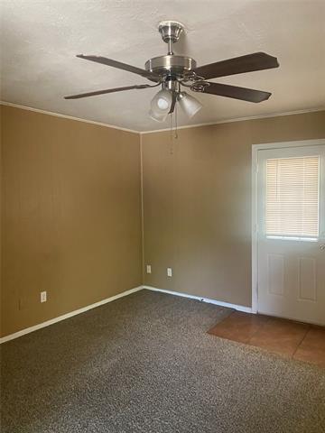 Foto del edificio - 6435 Leaning Oaks St