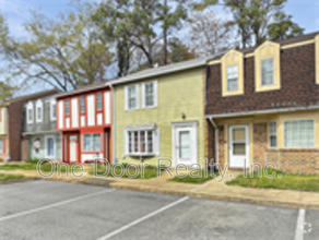Building Photo - 1079 Old Denbigh Blvd