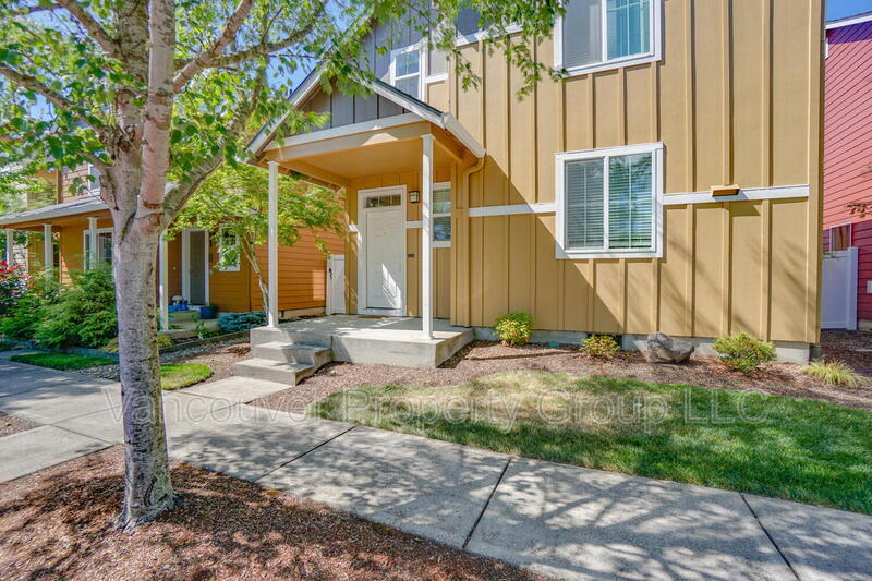 Foto principal - 1210 SE 7th St