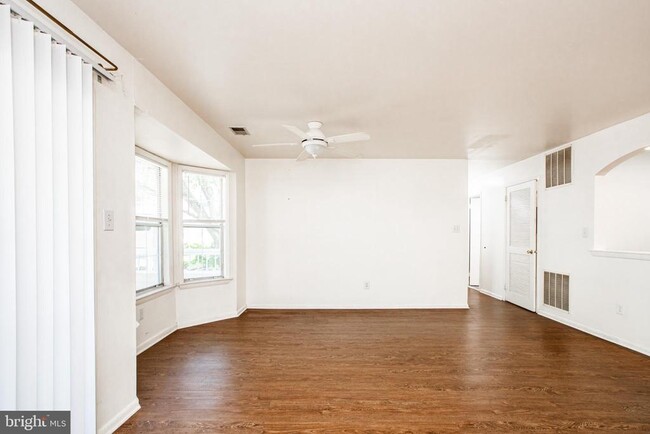 Building Photo - 103 Claridge Ct