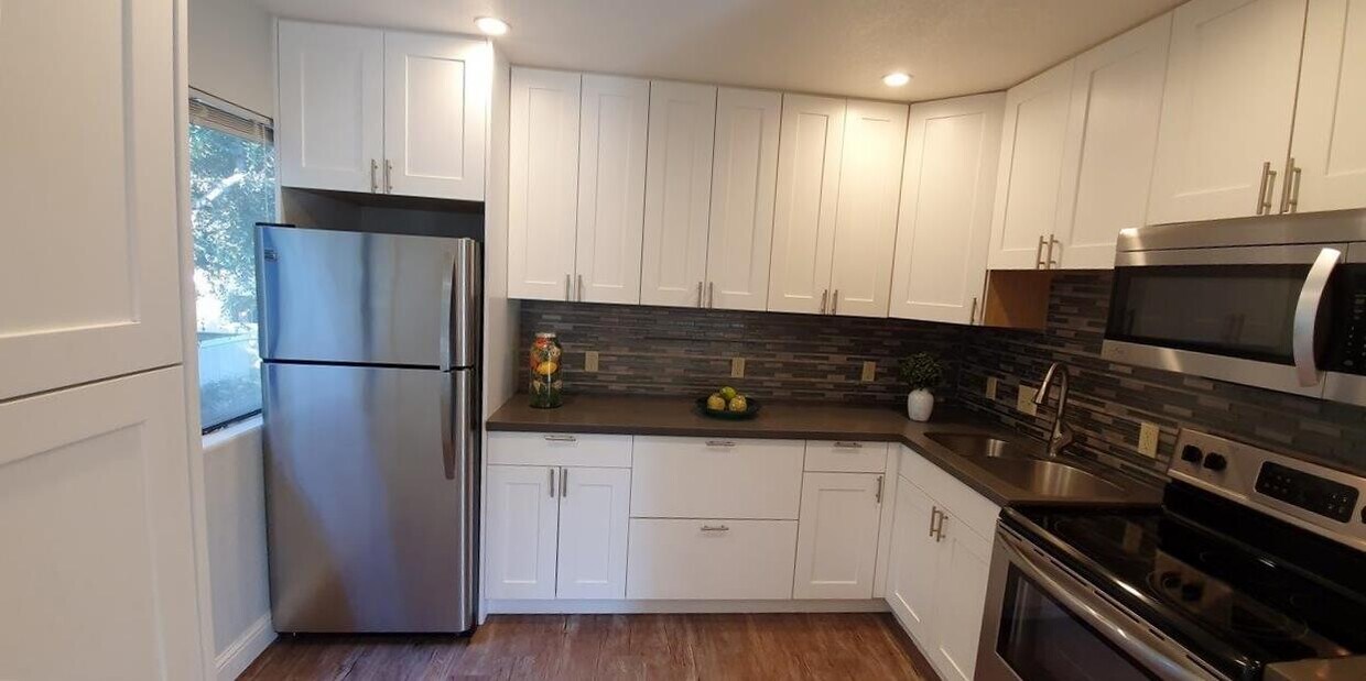 Foto principal - 954 Kiely Blvd