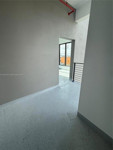 Foto del edificio - 1091 E 17th St