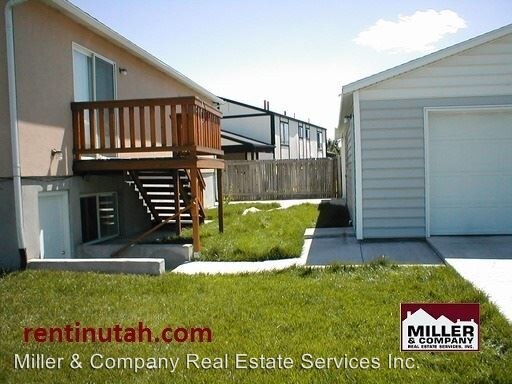Building Photo - 3410 S Mockingbird Way