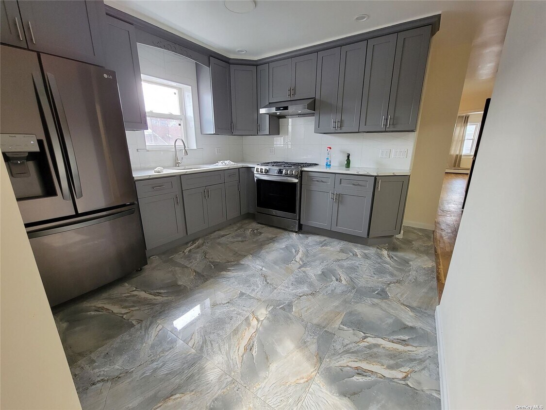 Foto principal - 59-24 Kissena Blvd