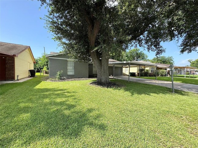 Building Photo - 4122 Dacca Dr