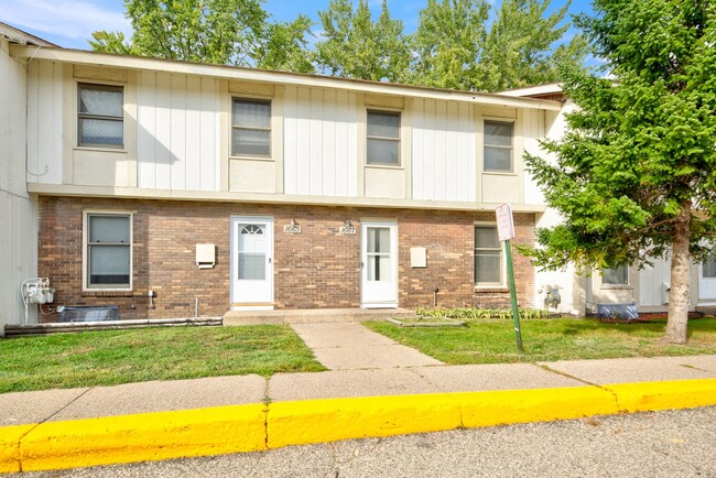 Foto del edificio - Rice Creek Townhouses