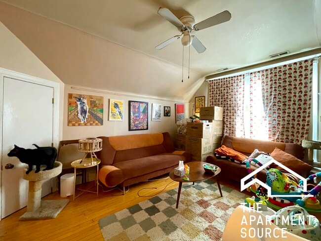 Foto del edificio - 3434 W Drummond Pl