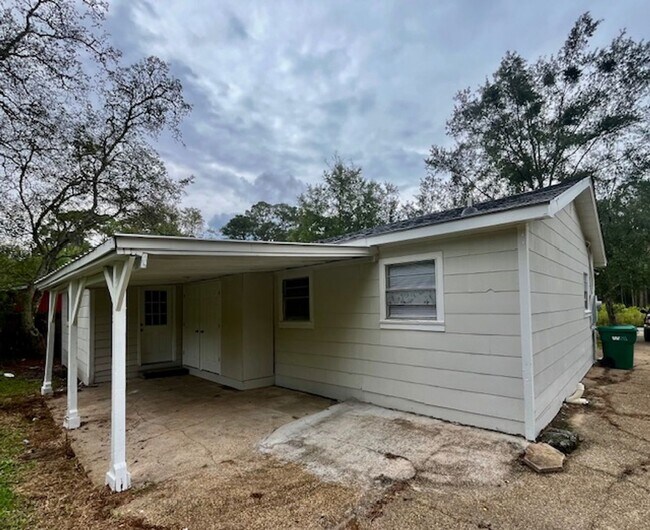 Foto del edificio - Moss Point 3 Bedroom