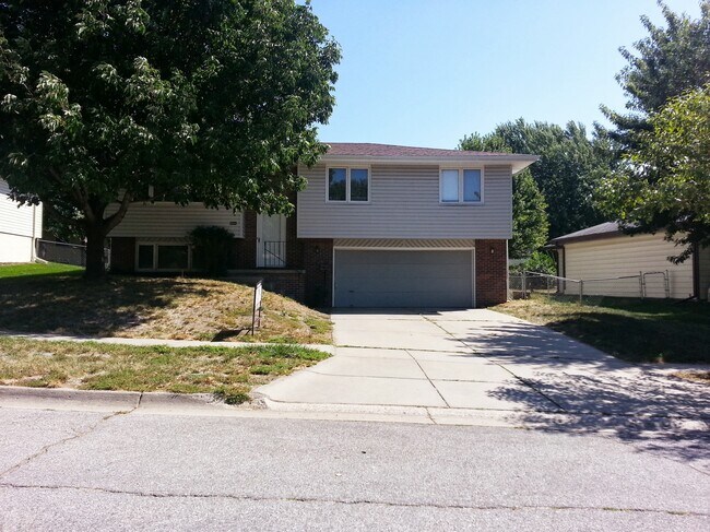 Foto del edificio - 5540 Dove Cir