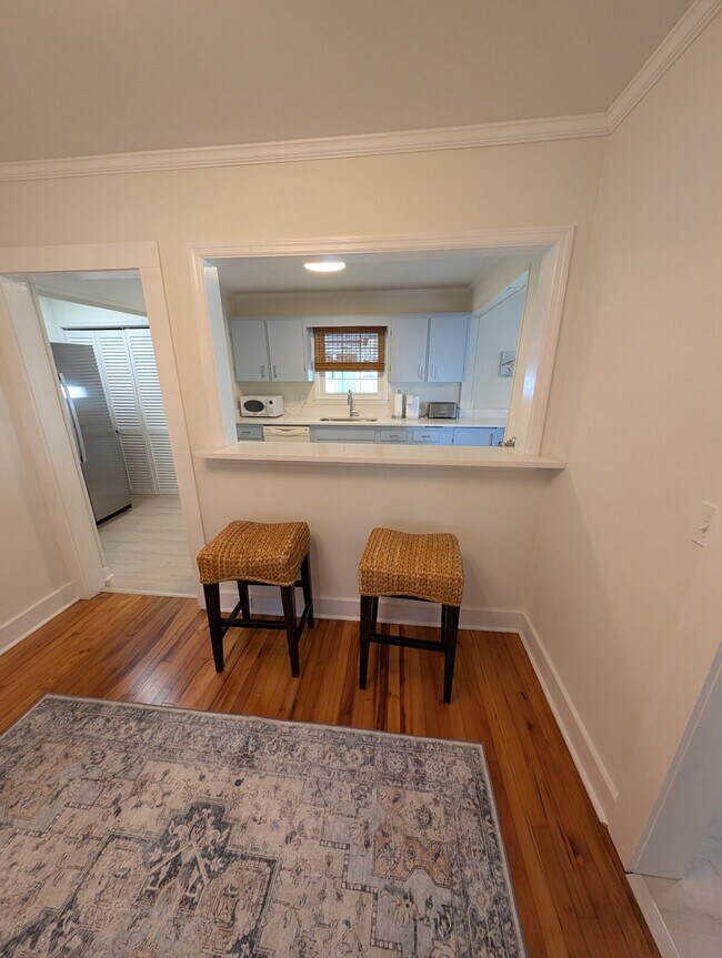 Foto del edificio - 611 Marshview Ln