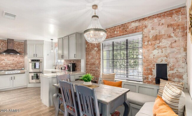 Foto del edificio - 1720 N Whittier Dr