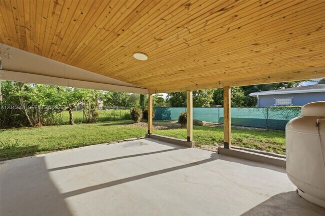 Foto del edificio - 14310 SW 271st Terrace