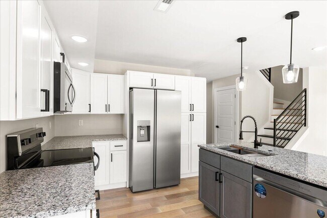 Foto del edificio - 145 Crooked Creek Dr