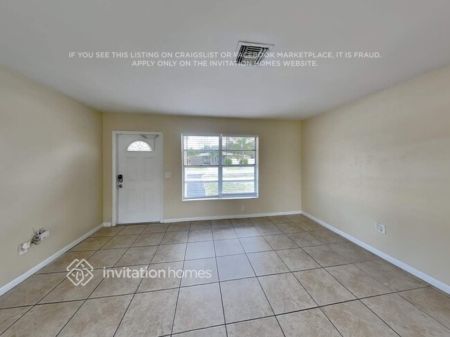 Building Photo - 364 Henthorne Dr