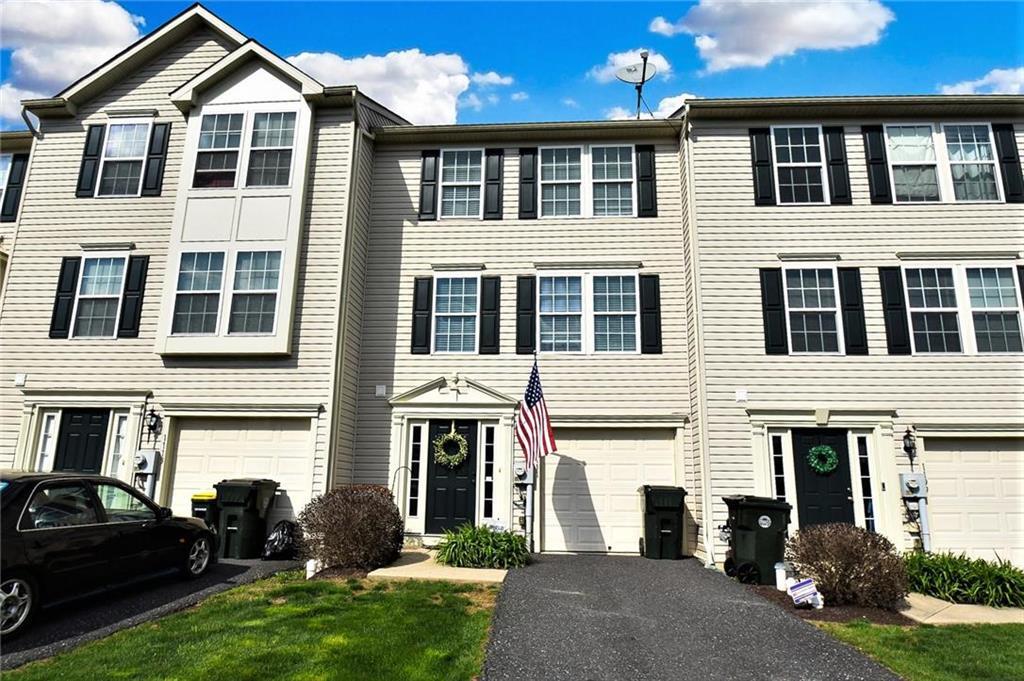 1111 Sparrow Way, Breinigsville, PA 18031 Townhome Rentals in