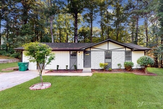 Building Photo - 1815 Herringbone Hollow