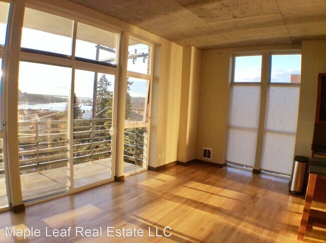 Foto del edificio - 2245 Eastlake Ave E