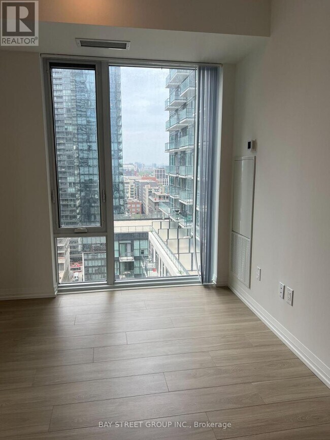 Photo du bâtiment - 8 Widmer St