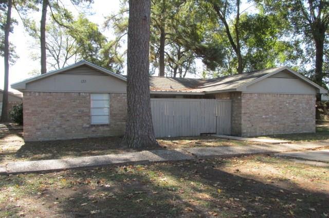 Primary Photo - 135 West Dr