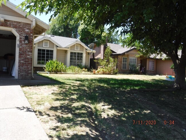 Foto del edificio - 1706 Brookglen Dr
