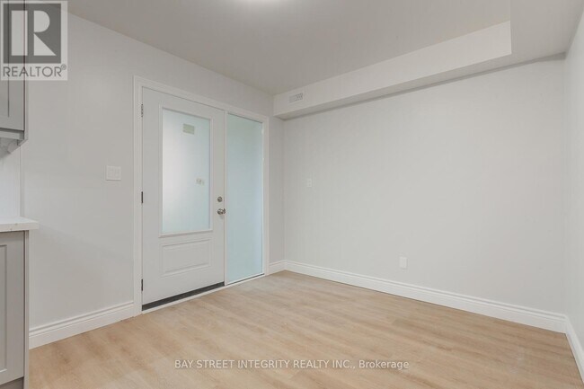 Photo du bâtiment - 459 Palmerston Blvd