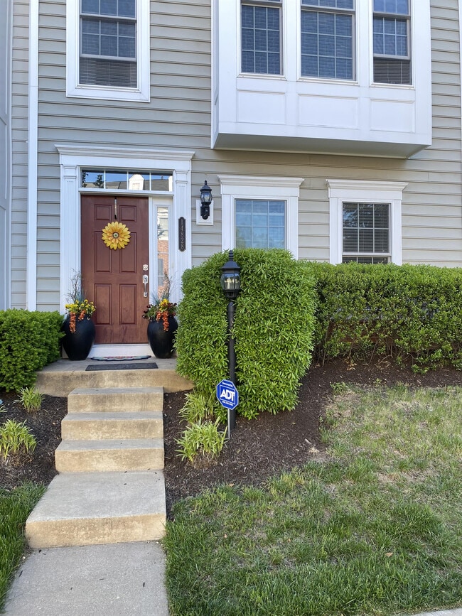 Photo - 14828 Potomac Branch Dr Townhome