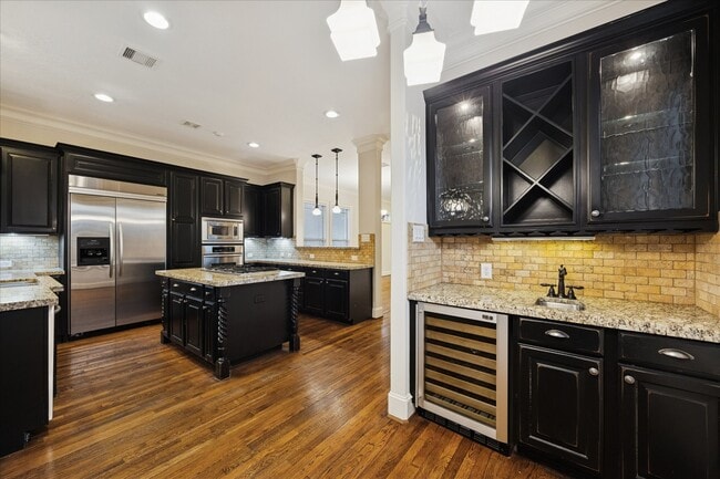 Foto del edificio - 840 Alexander St