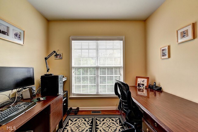 Building Photo - 2082 Young America Dr NE