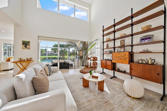 Building Photo - 8320 Heritage Club Dr