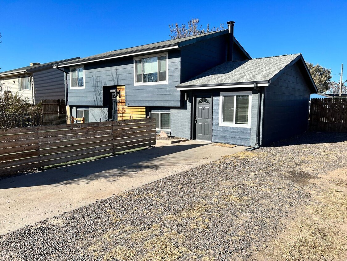 306 Lincoln Ave Unit 2, Platteville, CO 80537 Room for Rent in Platteville, CO