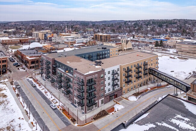 Aéreo - Foundry on 3rd