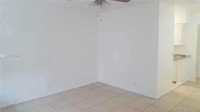 Foto del edificio - 250 SW 11th Ave